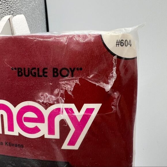 Jiffy Stitchery Bugel Boy crewel needlepoint kit - Picture 4 of 7